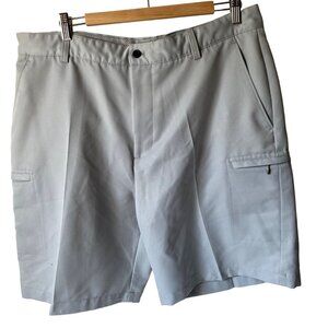 Izod XFG Golf Shorts Mens Size 38 Light Grey Polyester Cargo Zip Pockets